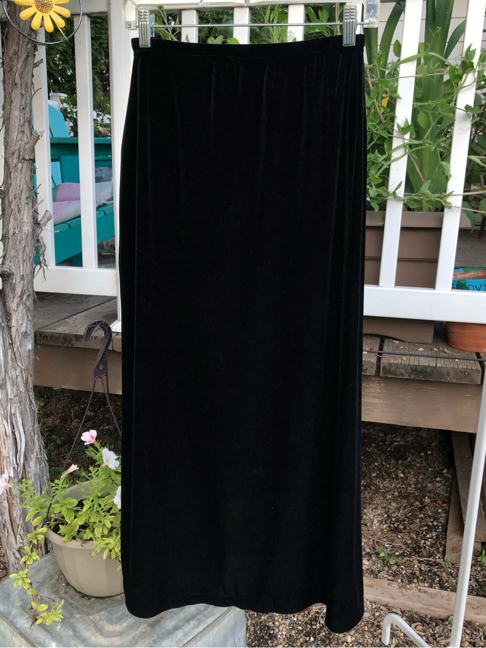 Vintage Gloria Vanderbilt Classy Black Velour Velvet Maxi Midi Slip Skirt